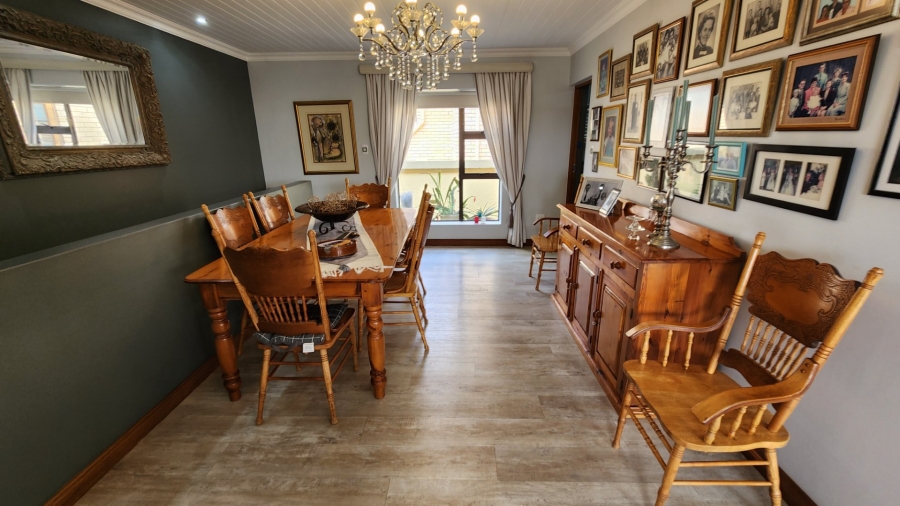 3 Bedroom Property for Sale in Seemeeu Park Western Cape